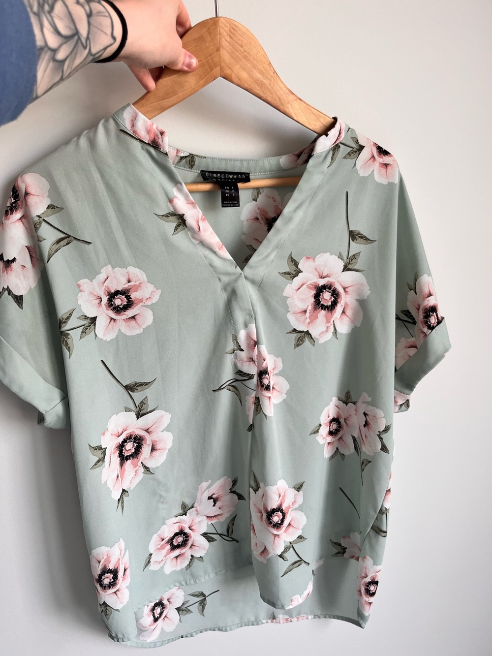 Light blue Floral V-Neck Top - Pink Flowers - Small